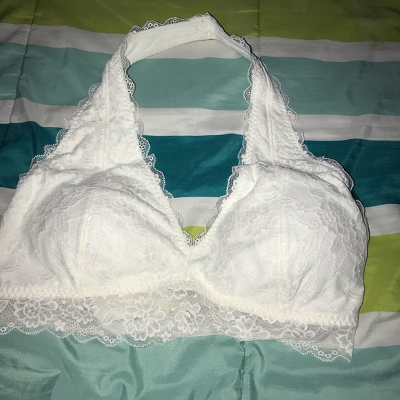Gilly Hicks White Bralette. FROM HOLLISTER - Picture 2 of 5